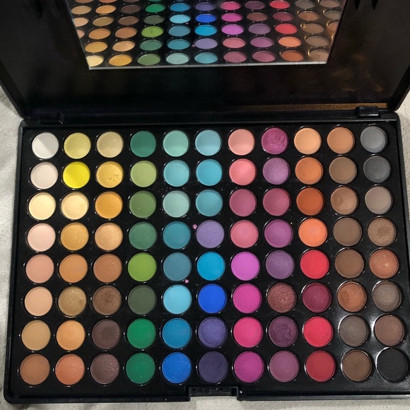 Beauty treats 88 professional palette eyeshadows - Picture 5 of 5